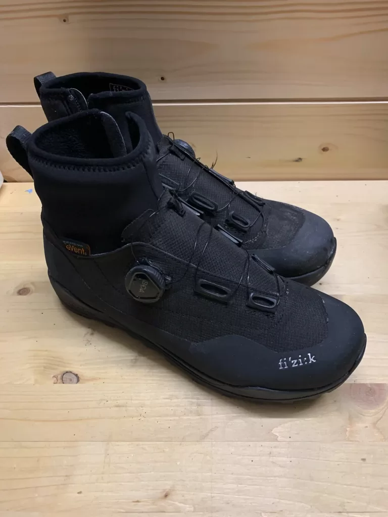 coppia scarpe fizik terra artica x2